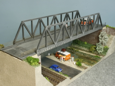 Gitterträger Strassenbrücke 616 mm