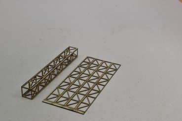 Preview: Vierkantträger Holz H0