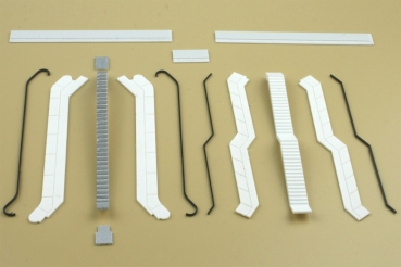 Treppenabgang, 2-geschossig, 1 Treppe und 1 Rolltreppe