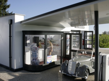 Petrol station Ready made model