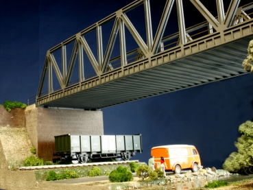 Bridgehead f. Girder road bridge