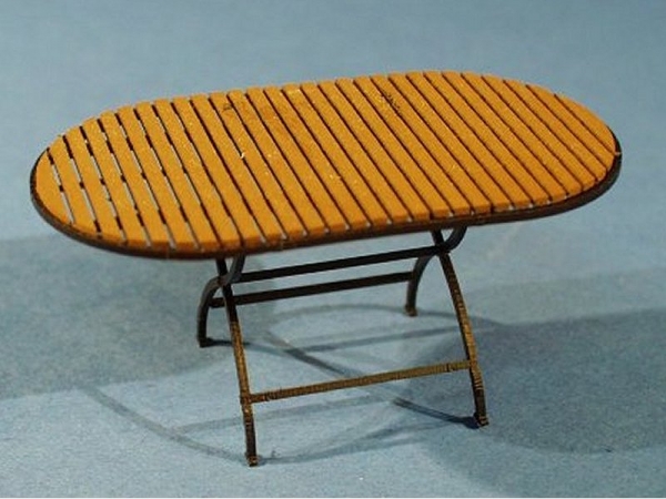 Little oval table