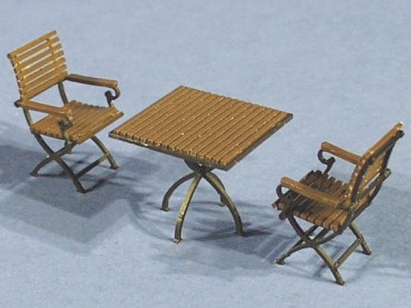 Set 2 (2 x 21 002, 1 x 21 014)