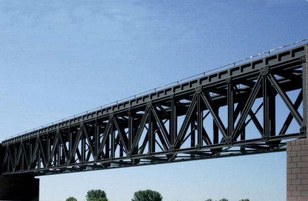 Box girder bridge