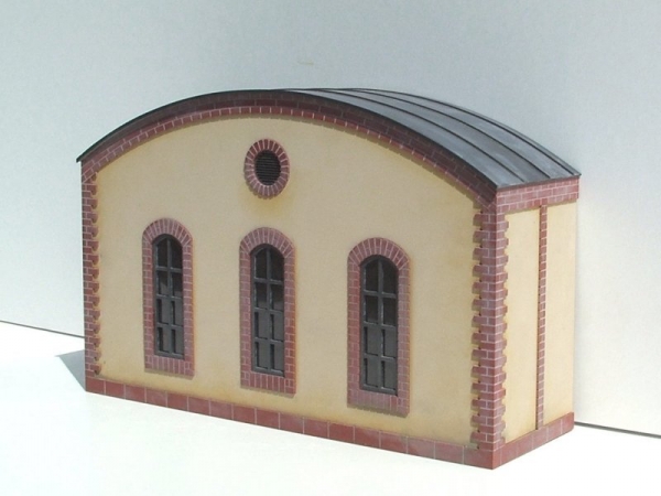 Fright shed with curved roof