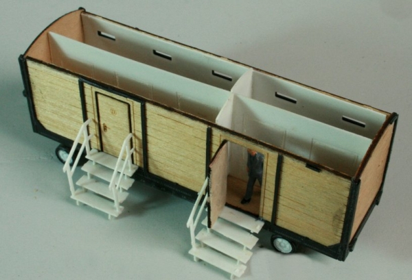 Toilet trailer