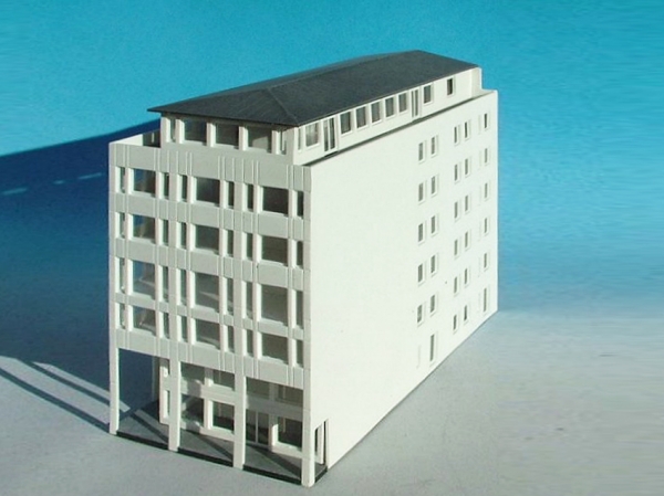 Kaufhaus Eckgebäude 7 Geschoße