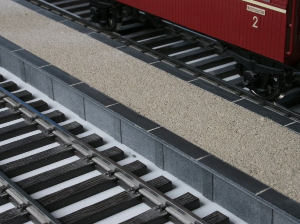 Platform edge anthracite
