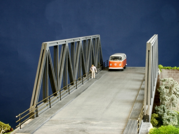 Girder street bridge 372 mm