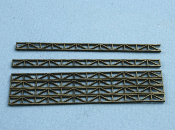 Wooden lattice girder, 83 x 4,5 x 1 mm