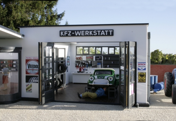 Petrol station Ready made model